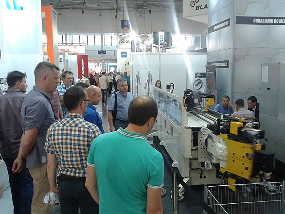 machtool_06.jpg machtool_06.jpg